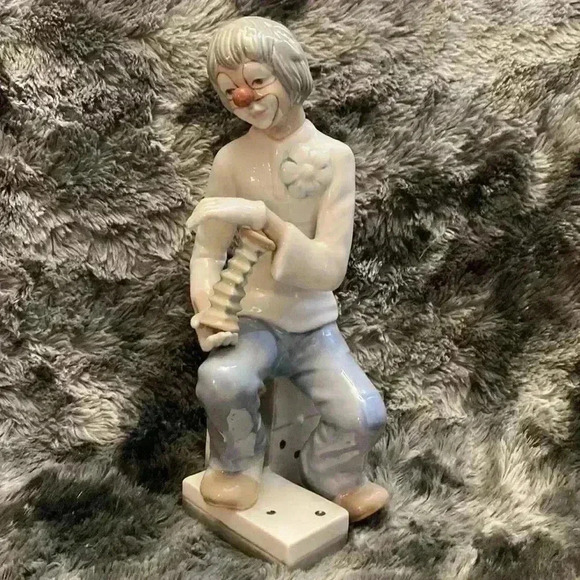 Vintage TENGRA Valencia Spain Porcelain  Clown Figurine - Picture 7 of 10